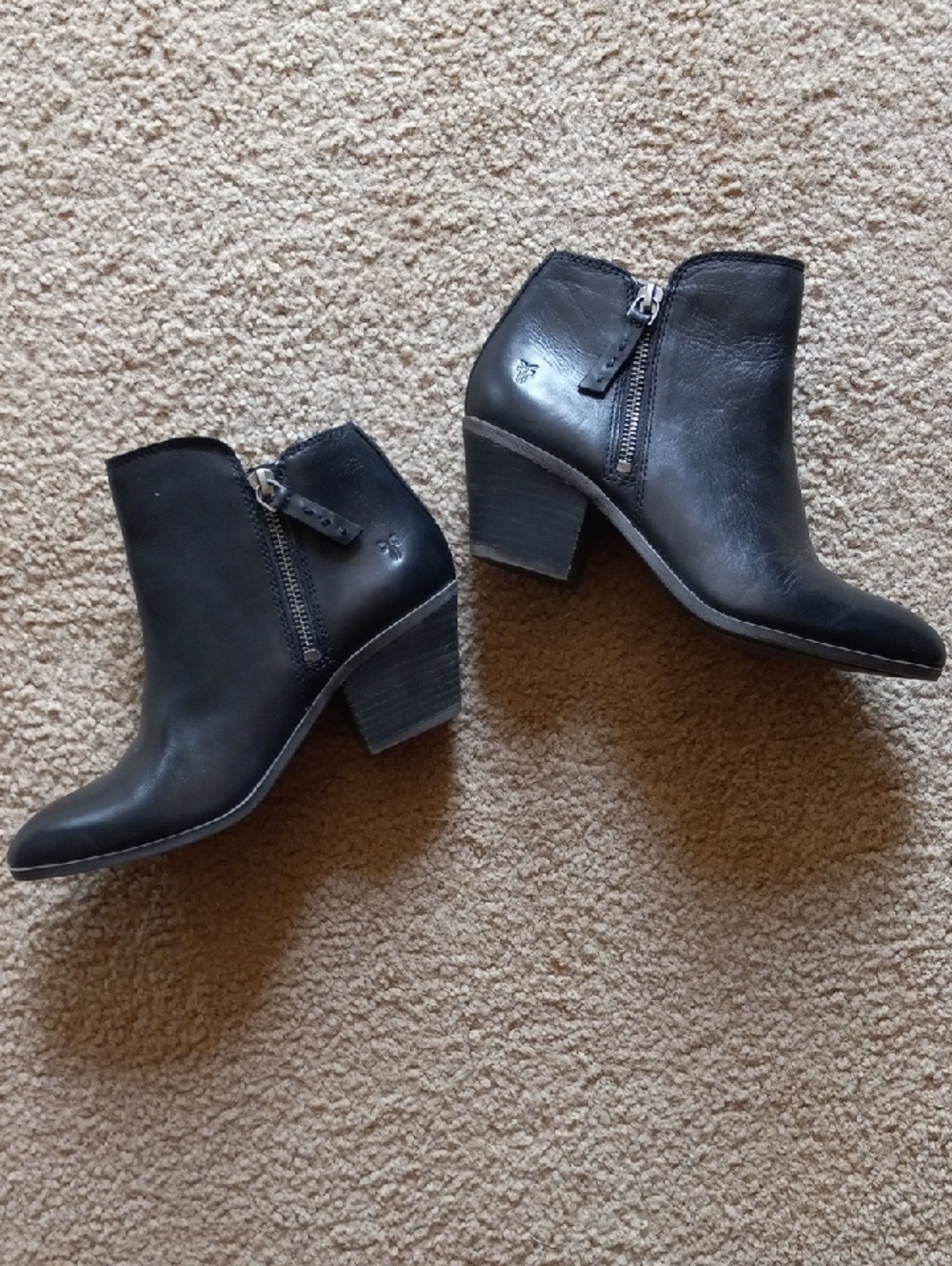 Frye Judith Zip Ankle Booties with Side Zipper Sz.6.5M